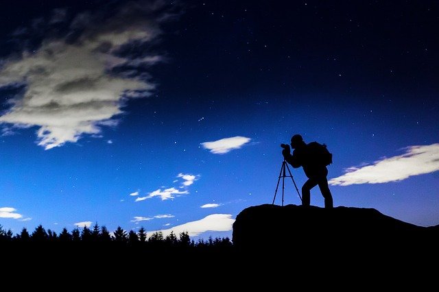 En güzel doğa fotoğrafları için tripod kullanımı önemli.